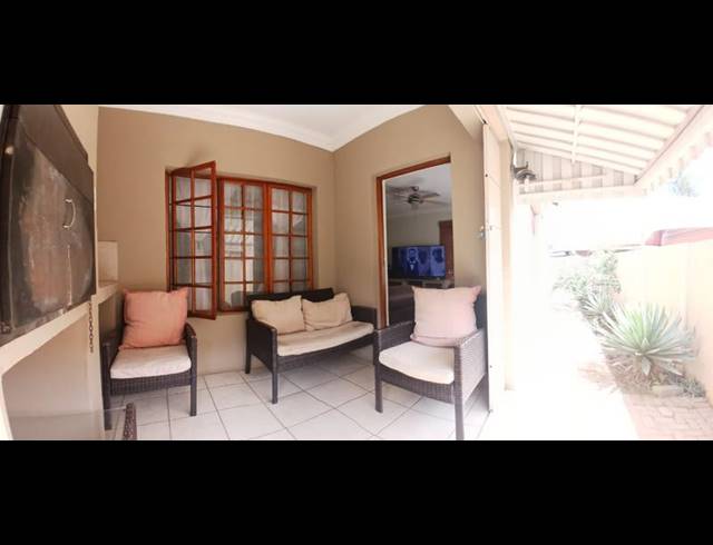 3 BEDROOM HOUSE FOR SALE IN HEATHERVIEW